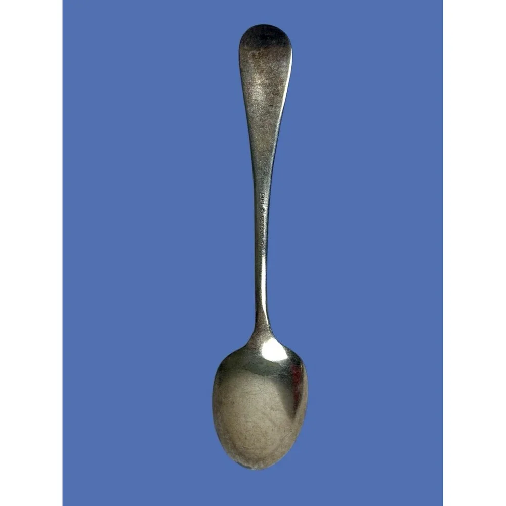 Rogers 1881 Serving Spoon Plain Fiddle Vintage Silverplate Traditional 30s - 50s